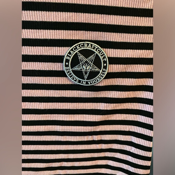 COPY - Blackcraft Cult Cropped Baby Tee XL EUC - Picture 6 of 10